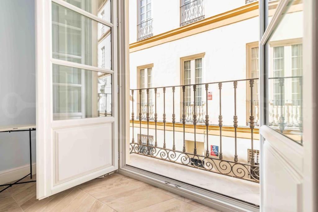Classic Near Plaza De La Merced By Rems Apartament *
